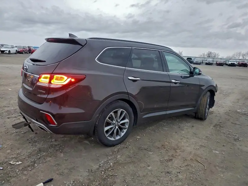 2017 HYUNDAI SANTA FE SE  