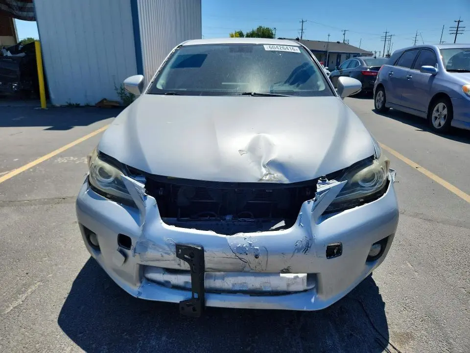 2013 LEXUS CT 200  