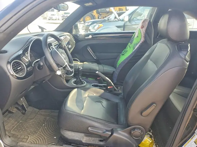 2012 VOLKSWAGEN BEETLE   