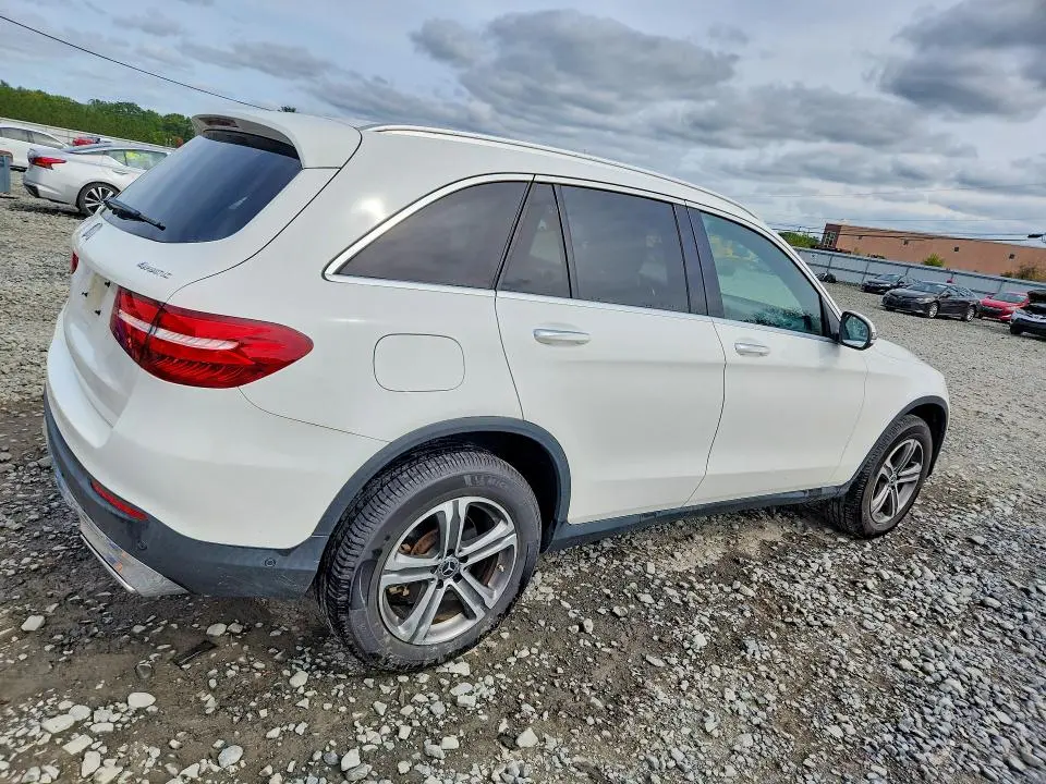 2019 MERCEDES-BENZ GLC 300 4MATIC  