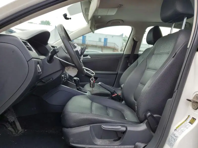 2012 VOLKSWAGEN JETTA   