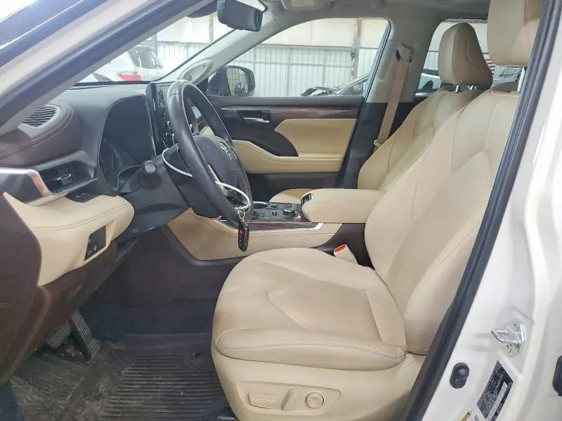 2020 TOYOTA HIGHLANDER LIMITED  