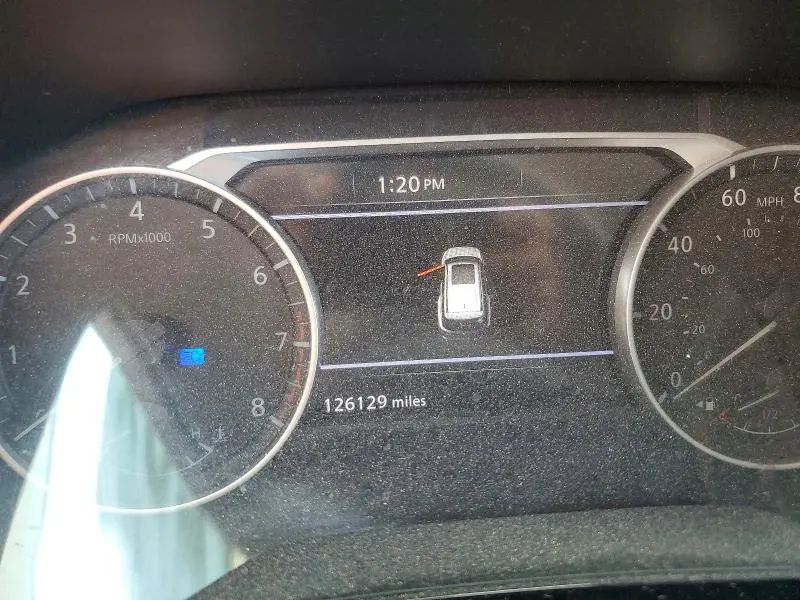 2022 NISSAN PATHFINDER SV  