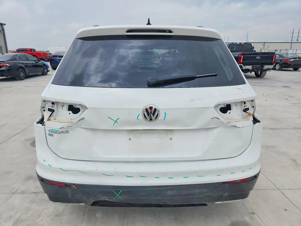 2019 VOLKSWAGEN TIGUAN SE  