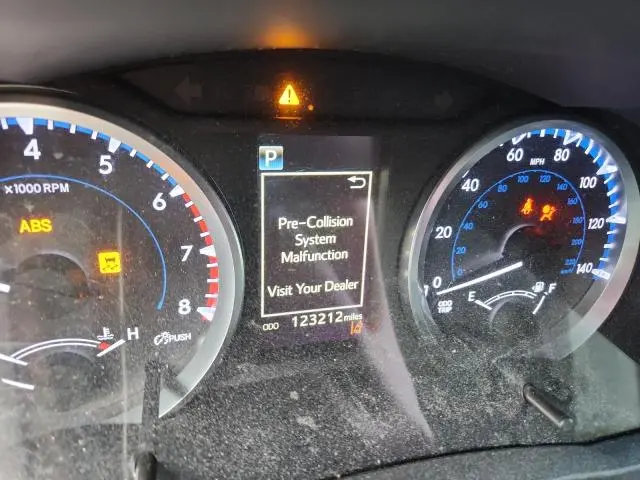 2017 TOYOTA HIGHLANDER LE  