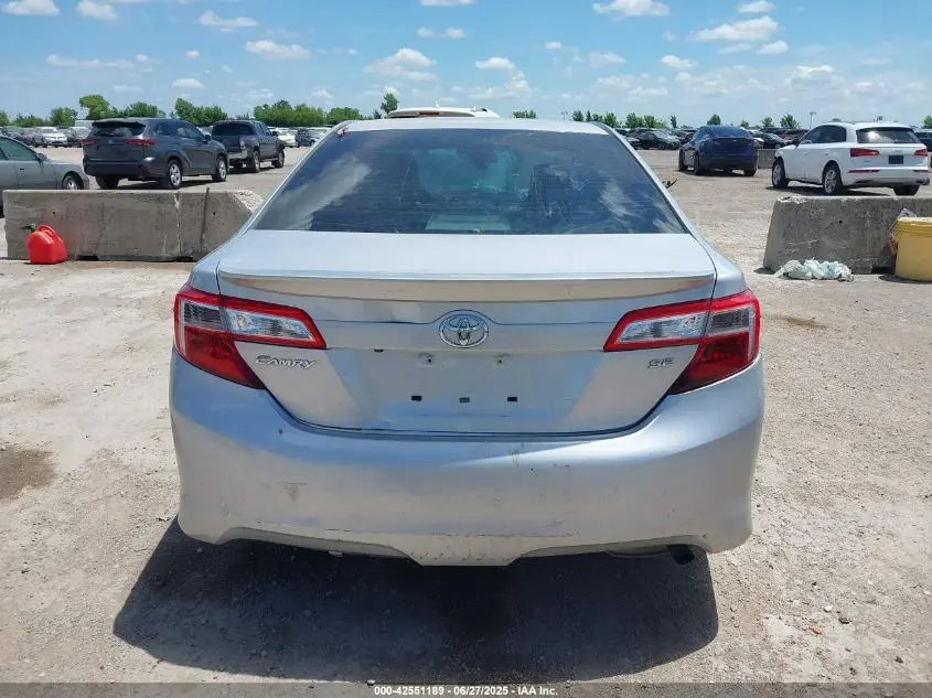 2014 TOYOTA CAMRY SE