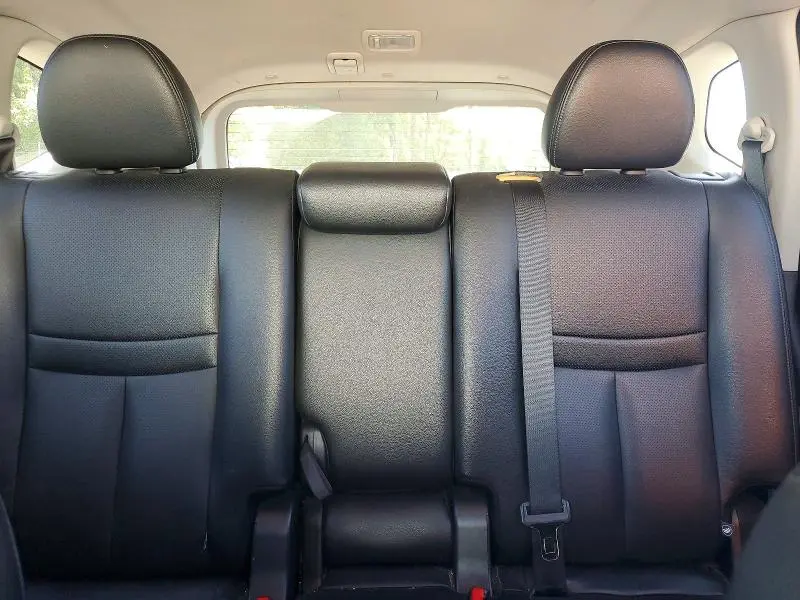 2017 NISSAN ROGUE SL  