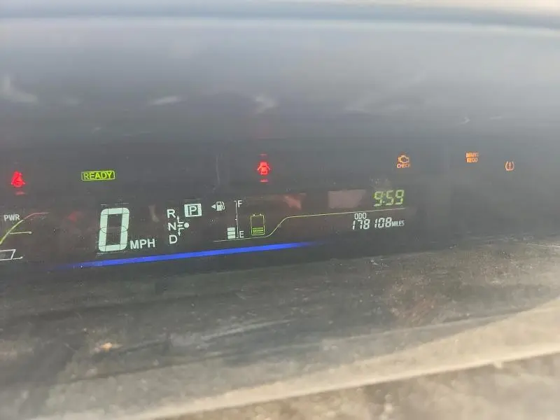 2013 TOYOTA PRIUS V TWO  