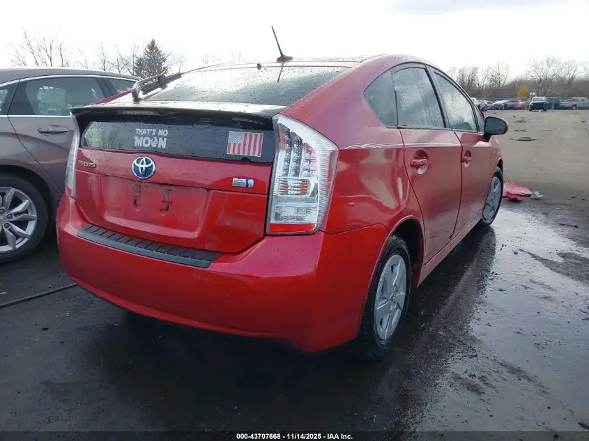2011 TOYOTA PRIUS THREE