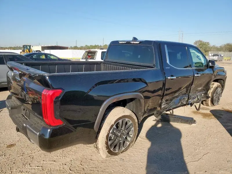 2025 TOYOTA TUNDRA CREWMAX LIMITED  