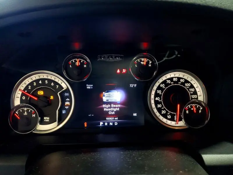 2017 RAM 1500 SLT  
