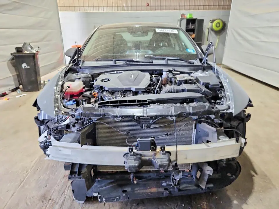 2021 HYUNDAI SONATA SE  