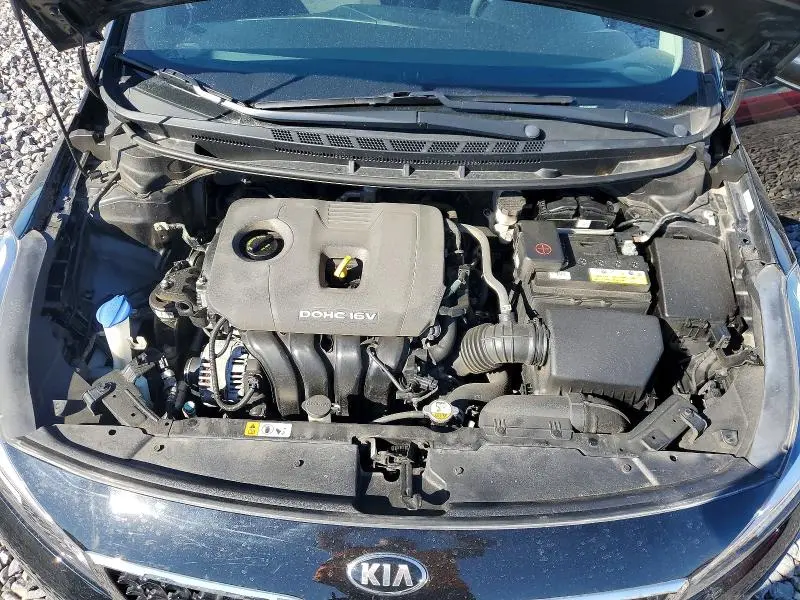 2017 KIA FORTE LX  