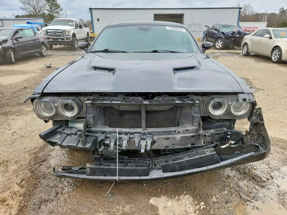 2016 DODGE CHALLENGER SXT  