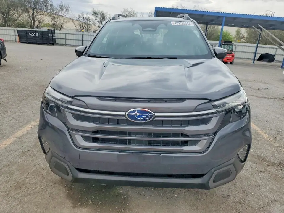2025 SUBARU FORESTER LIMITED  
