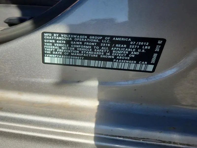 2013 VOLKSWAGEN PASSAT SE  