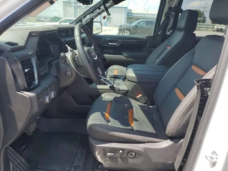 2026 GMC SIERRA K1500 AT4  