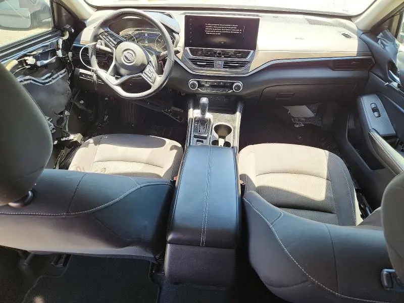 2024 NISSAN ALTIMA SV  