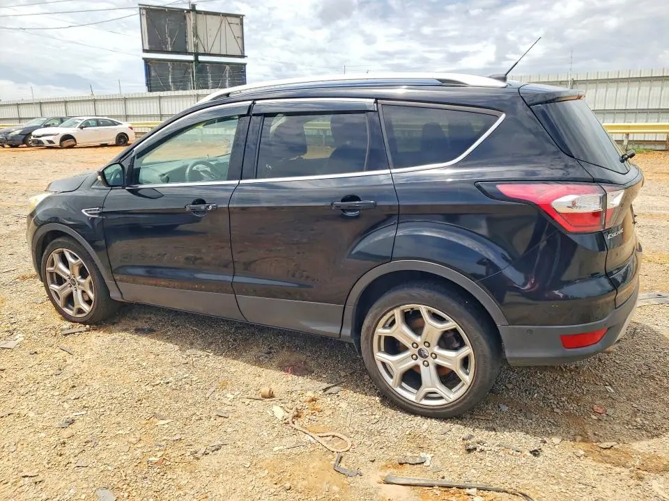 2017 FORD ESCAPE TITANIUM  
