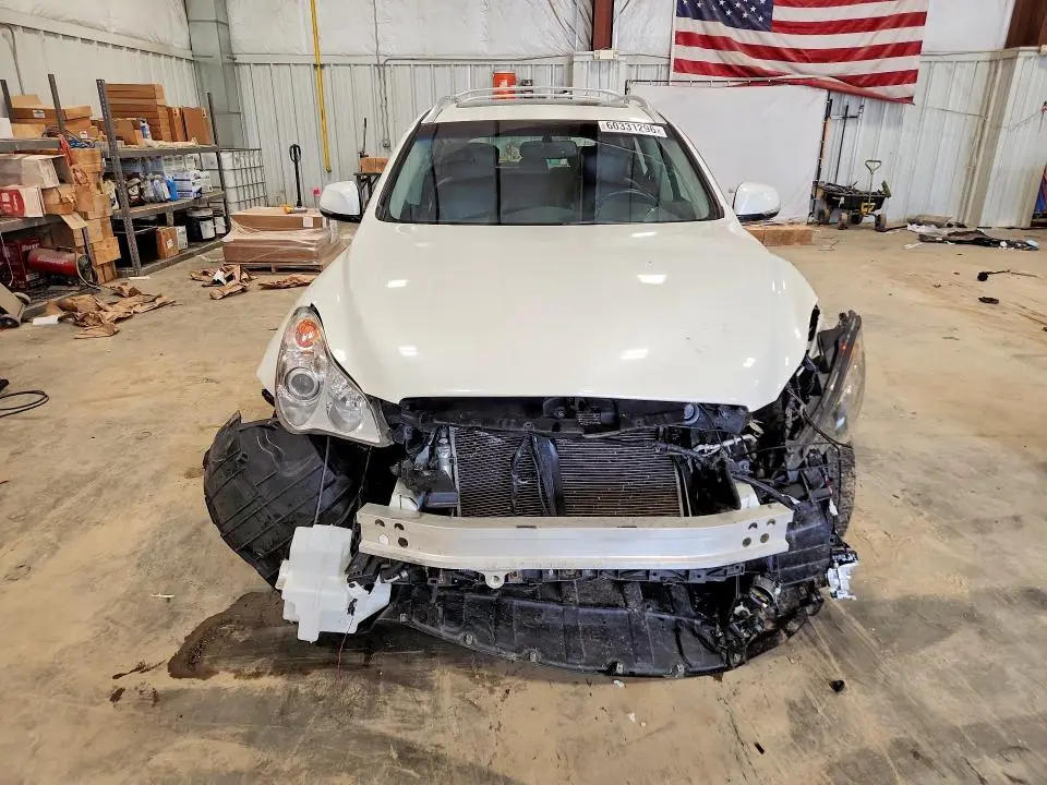 2016 INFINITI QX50 BASE  