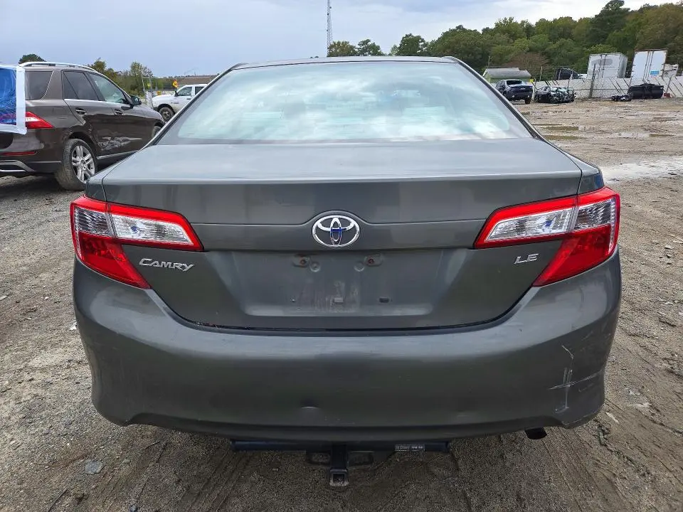 2012 TOYOTA CAMRY LE  