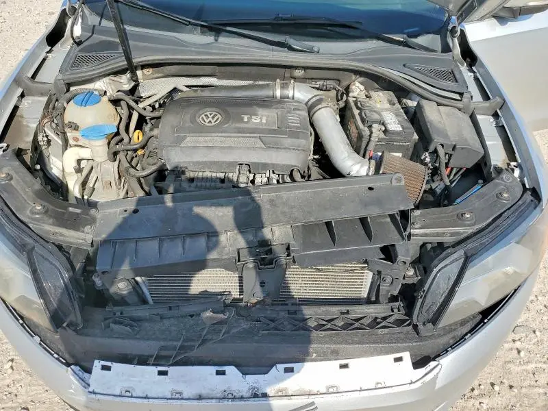 2015 VOLKSWAGEN PASSAT S  