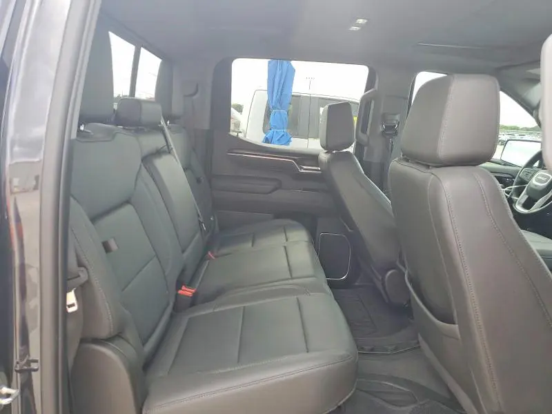2024 GMC SIERRA K1500 SLT  