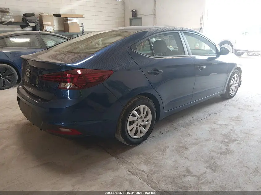 2020 HYUNDAI ELANTRA SE