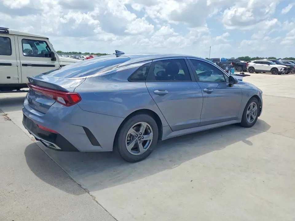 2022 KIA K5 LXS  