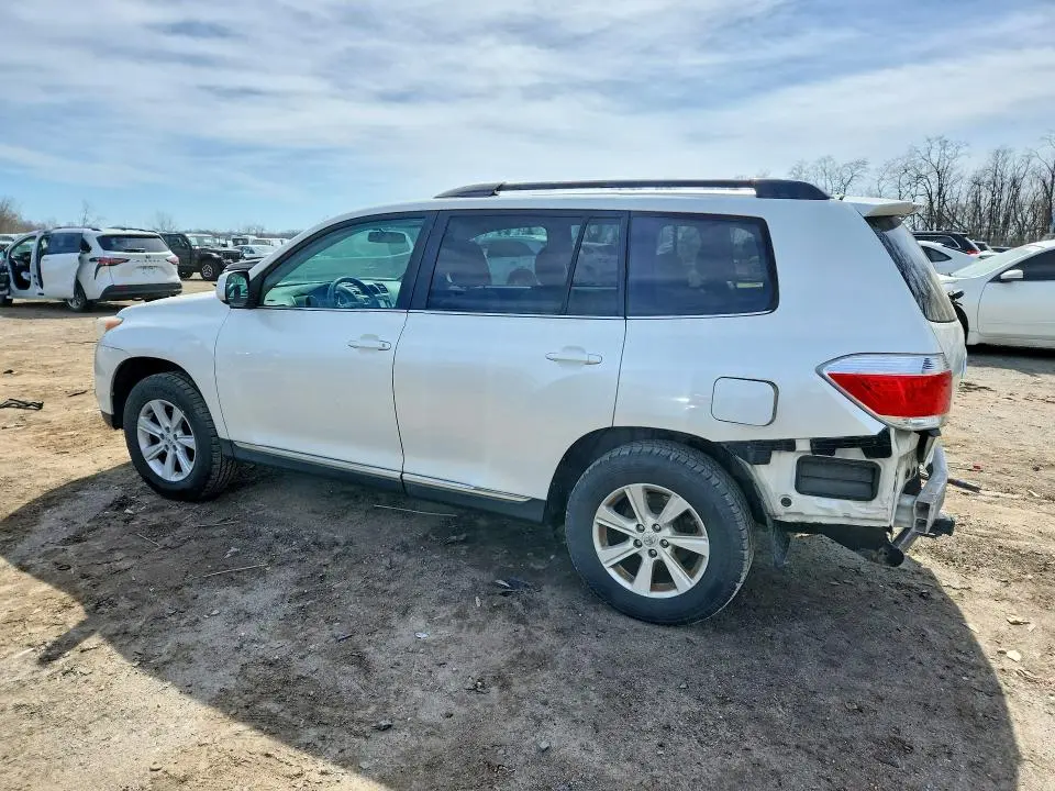 2013 TOYOTA HIGHLANDER PLUS  