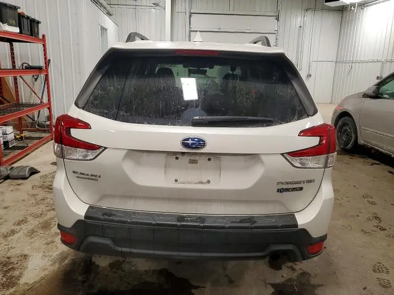 2019 SUBARU FORESTER PREMIUM  