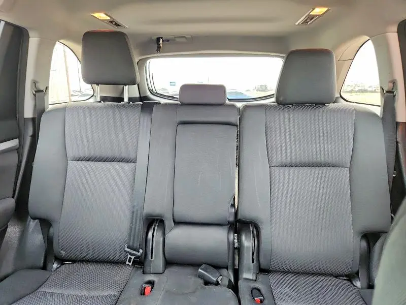 2018 TOYOTA HIGHLANDER LE  