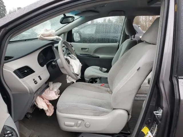 2011 TOYOTA SIENNA LE  