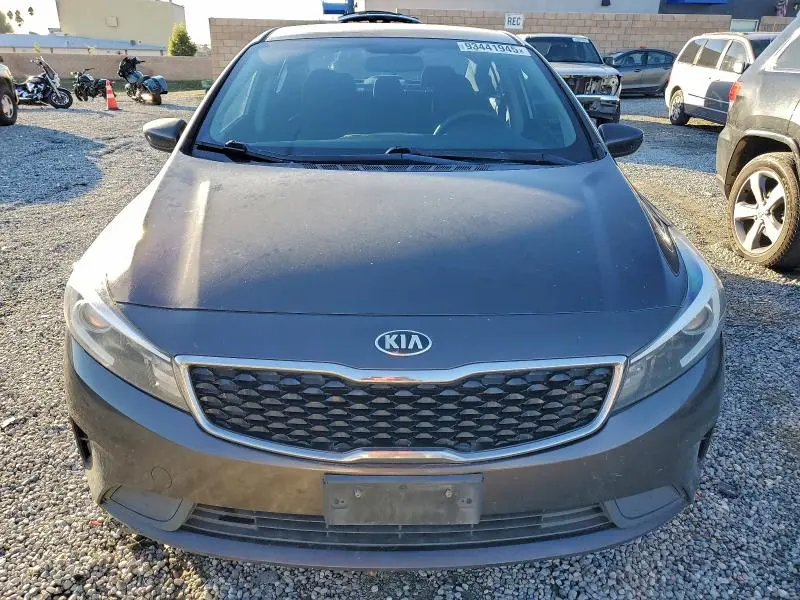 2017 KIA FORTE LX  