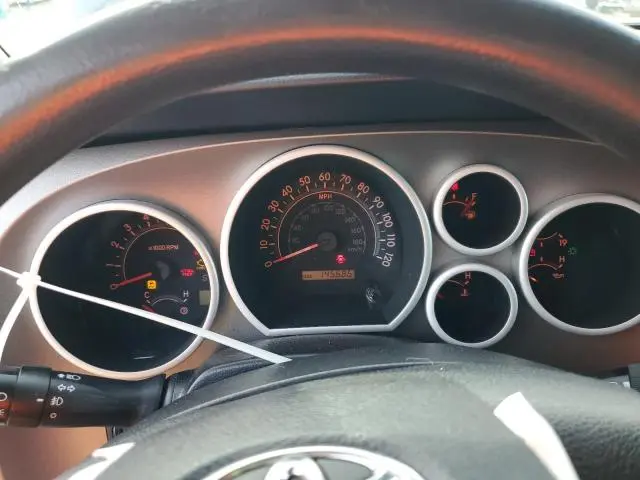 2013 TOYOTA TUNDRA CREWMAX SR5  