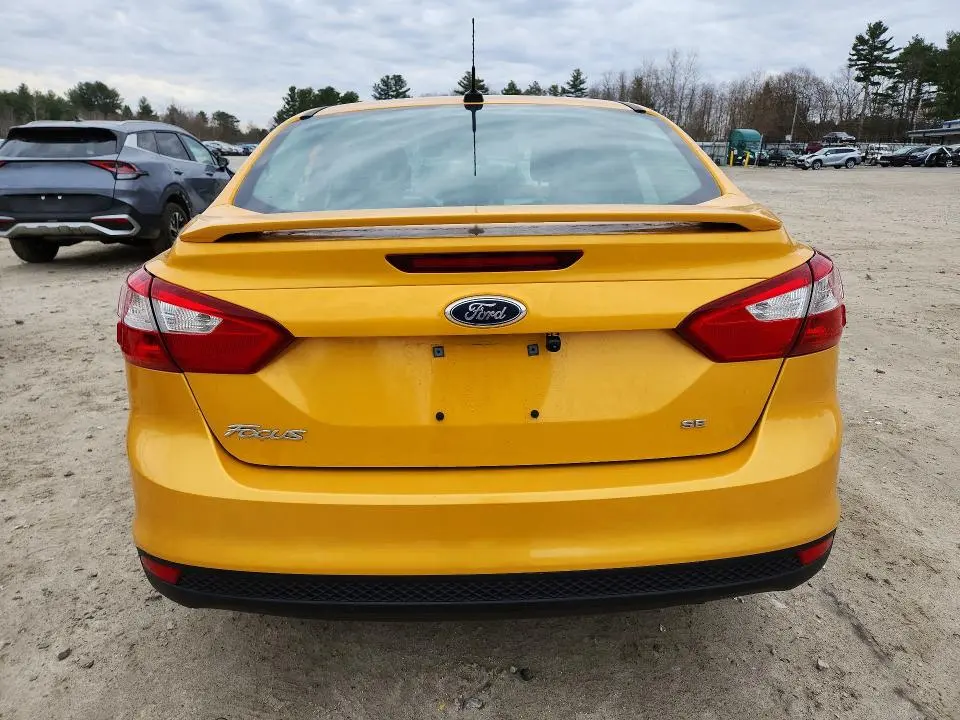 2012 FORD FOCUS SE  