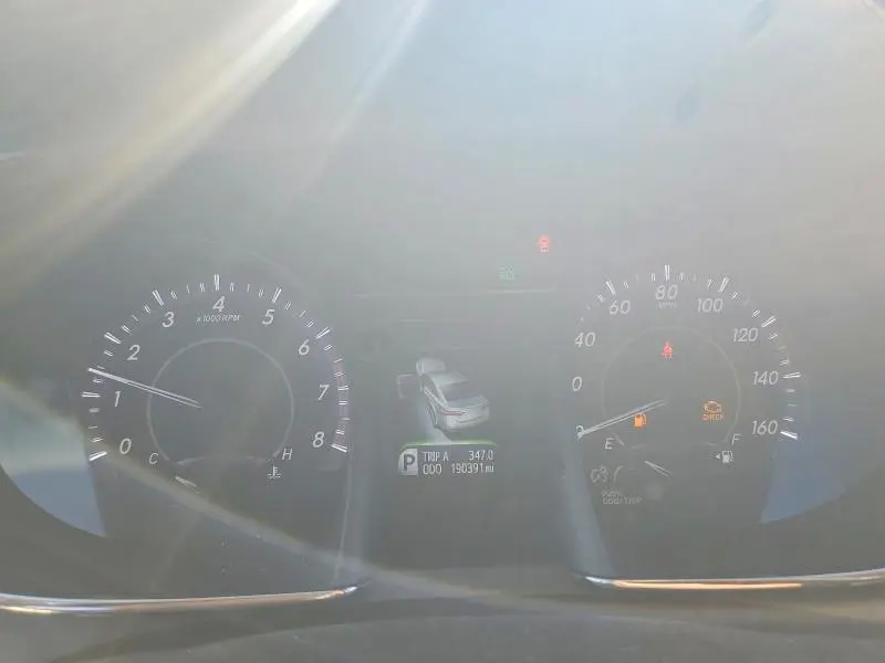 2015 TOYOTA AVALON XLE  