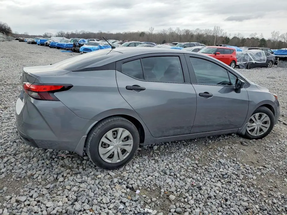 2020 NISSAN VERSA S  