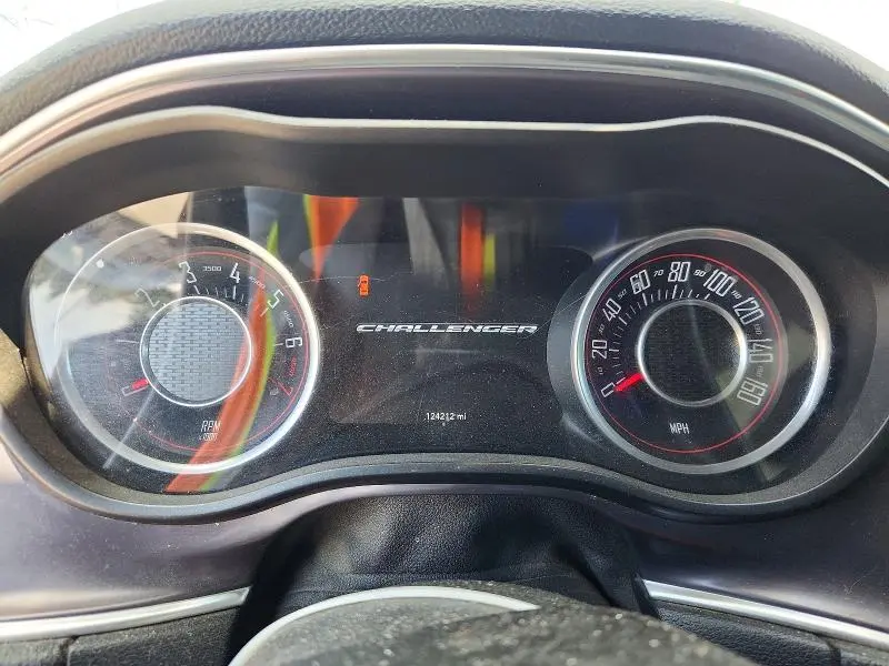 2015 DODGE CHALLENGER SXT  