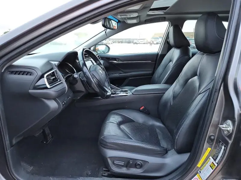 2018 TOYOTA CAMRY XSE  