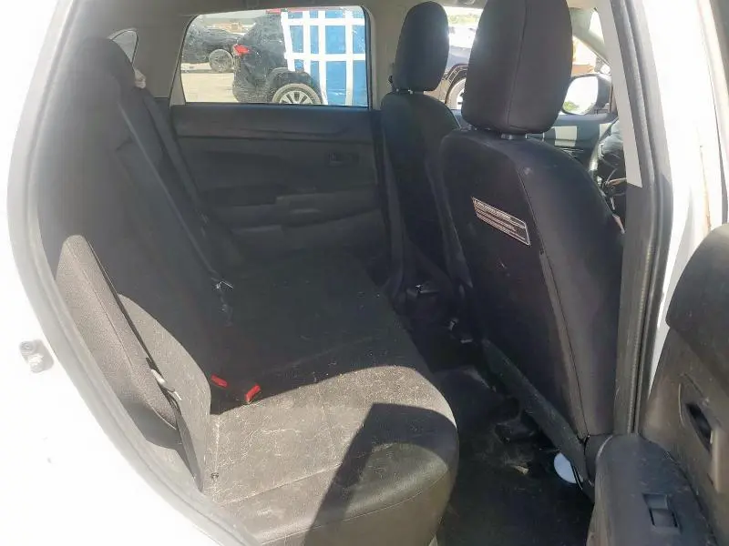 2015 MITSUBISHI OUTLANDER SPORT ES  