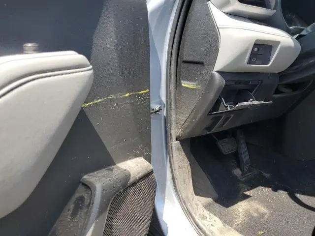 2022 TOYOTA HIGHLANDER HYBRID LE  