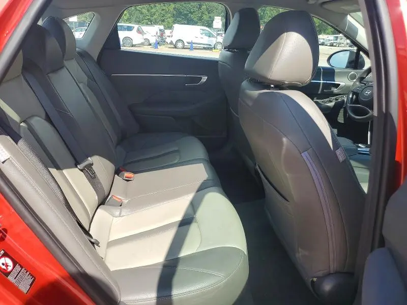 2021 HYUNDAI SONATA SE  