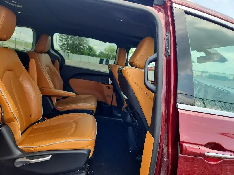 2021 CHRYSLER PACIFICA HYBRID PINNACLE  