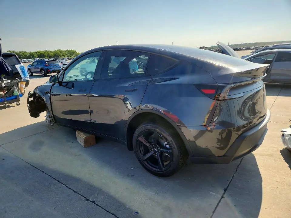 2026 TESLA MODEL Y   