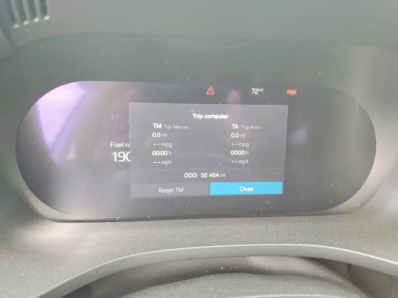 2022 VOLVO XC60 B5 MOMENTUM  