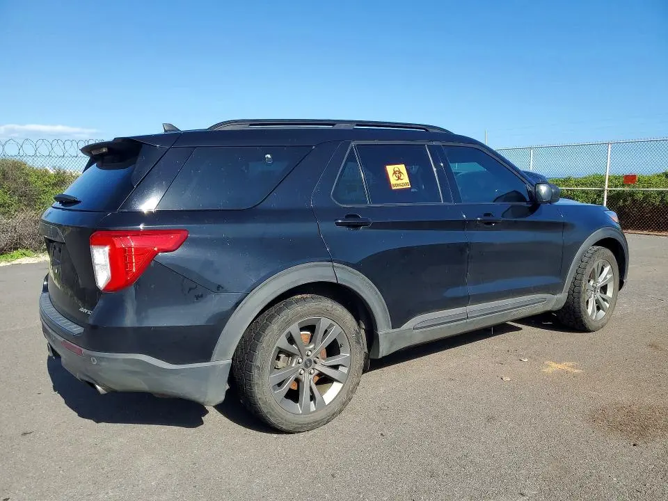 2021 FORD EXPLORER XLT  