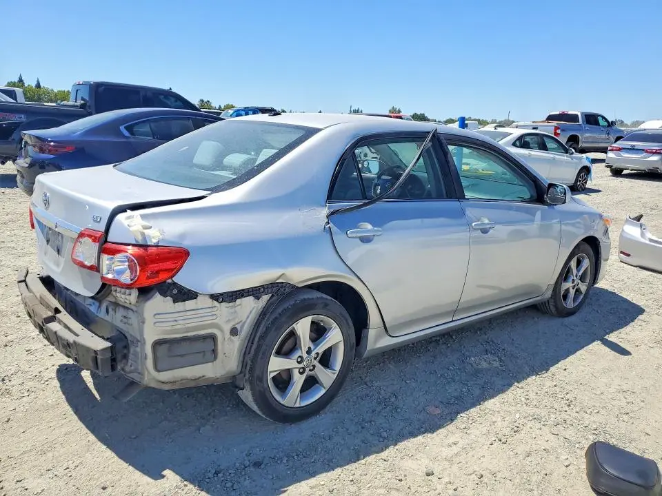 2013 TOYOTA COROLLA LE  