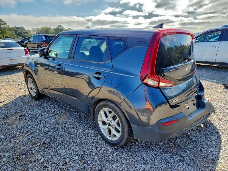 2022 KIA SOUL LX  