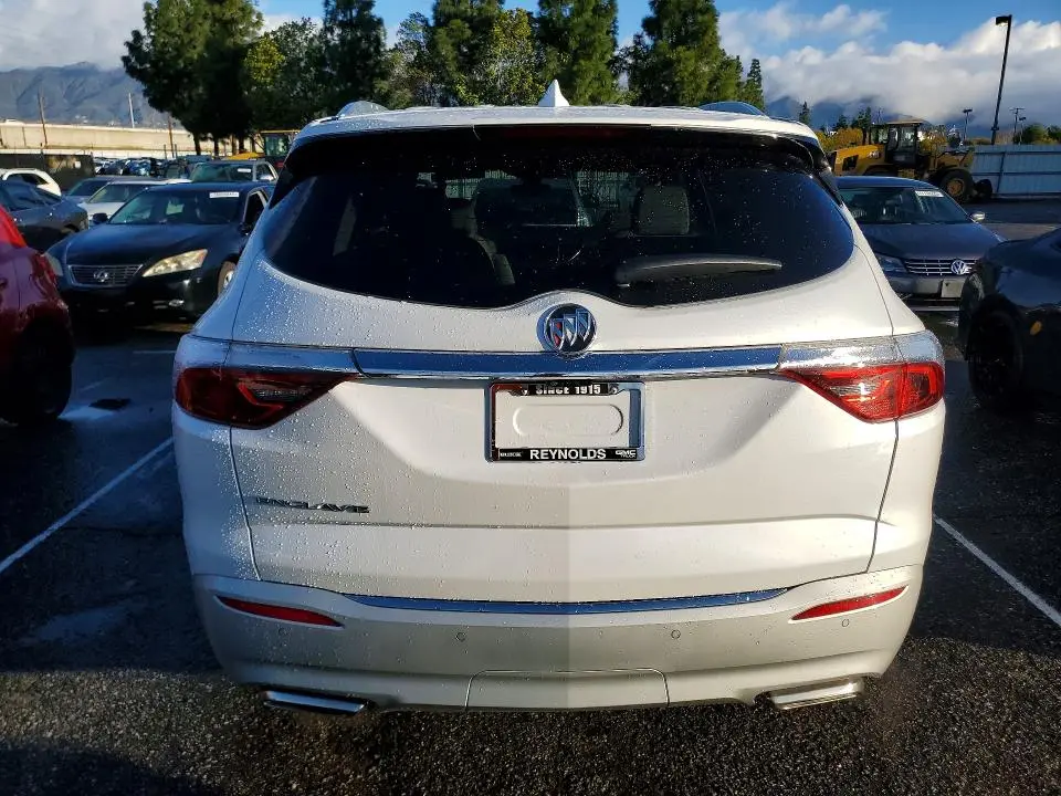 2024 BUICK ENCLAVE PREMIUM  